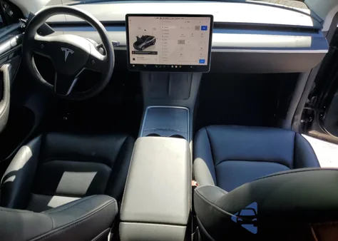 2023 Tesla Model Y из США, поврежденный, VIN 7SAYGDEE8PF699998